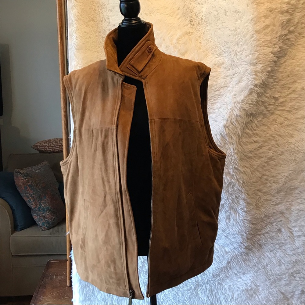 Brooks Bothers leather/ suede vest.  Men’s size L. Camel colour.